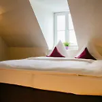 Hotel My Place 3*