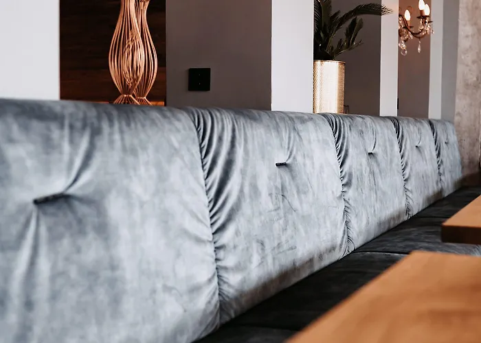 マイ プレイス ホテル 3*